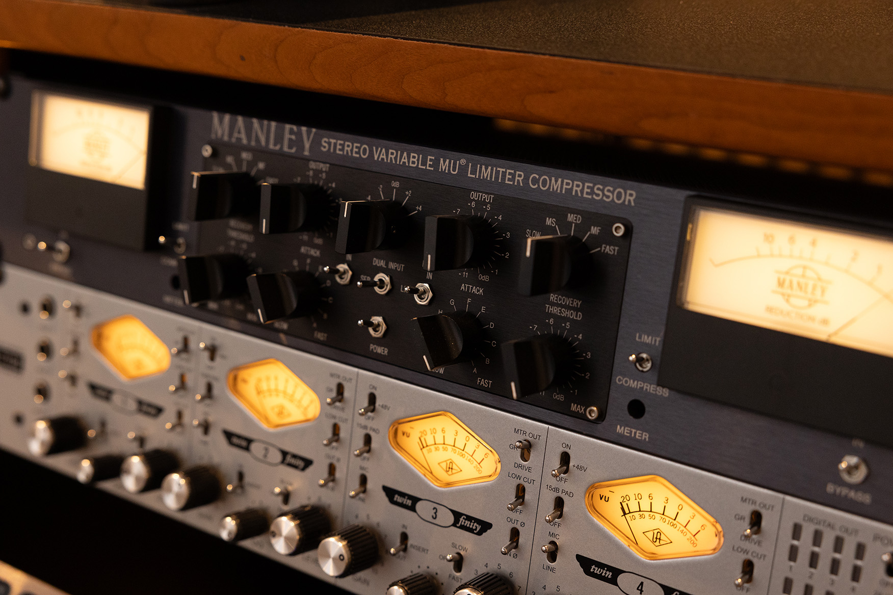 IGS Audio Tubecore Mastering Vari-Mu Compressor - Vintage King