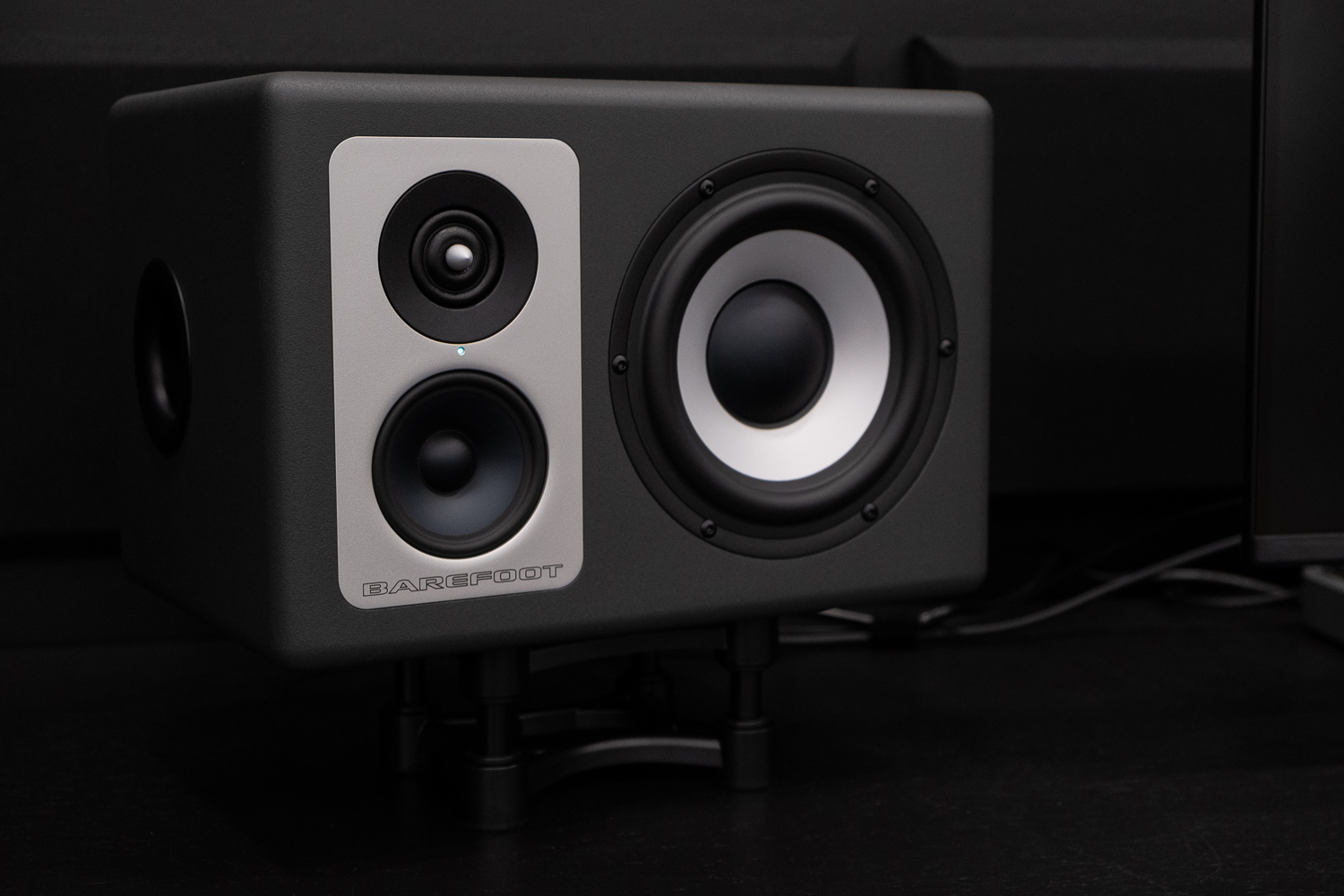 How to Reduce Distortion on Monitor Speakers: Expert Tips Revealed
